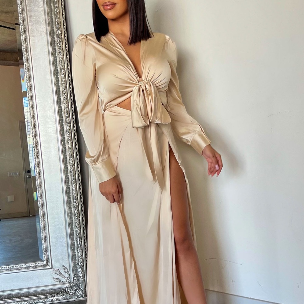 Size 2x golden fashion nova dress!